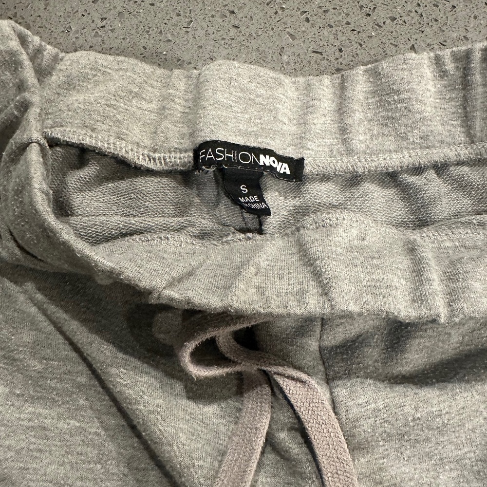 Cut out sweatpants